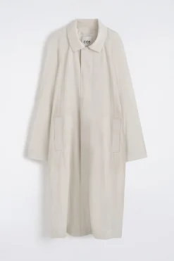 TECHNISCHER TRENCHCOAT AUS DURCHSCHEINENDEM NYLON