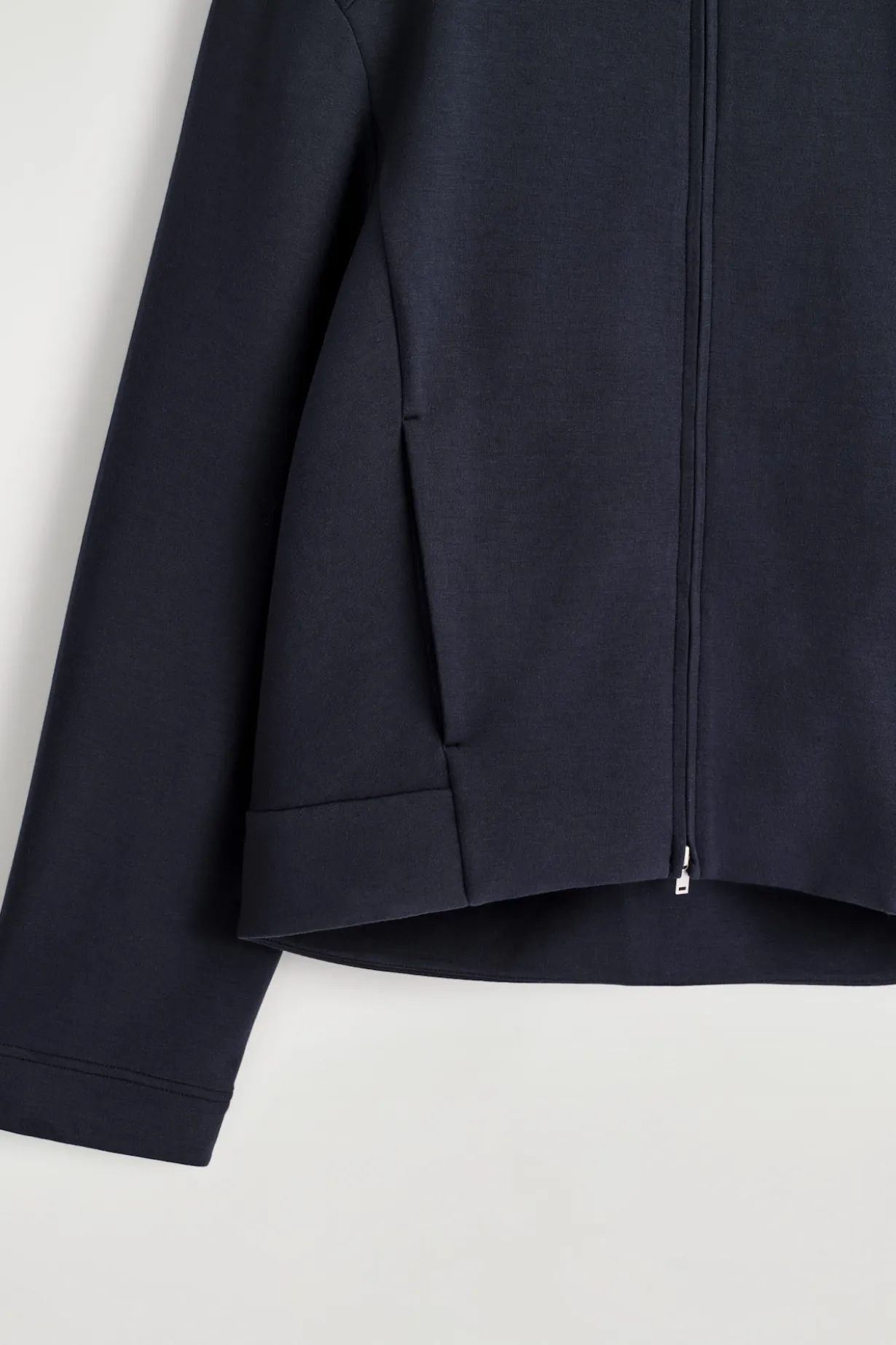 TRAININGSJACKE AUS SCUBA
