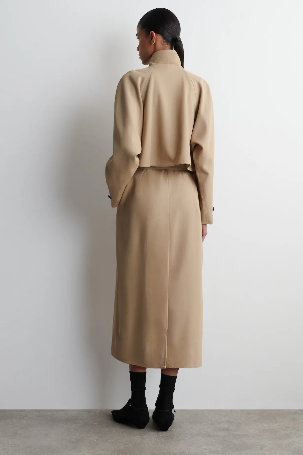 TRENCHCOAT AUS WOLL-TWILL IN WICKELOPTIK