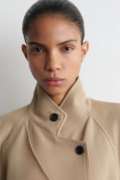 TRENCHCOAT AUS WOLL-TWILL IN WICKELOPTIK