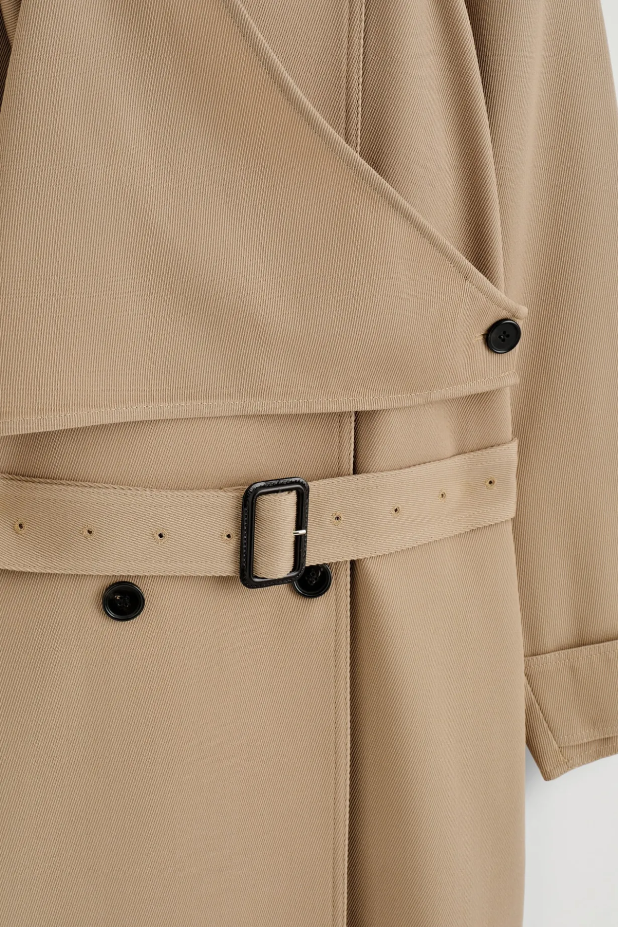 TRENCHCOAT AUS WOLL-TWILL IN WICKELOPTIK