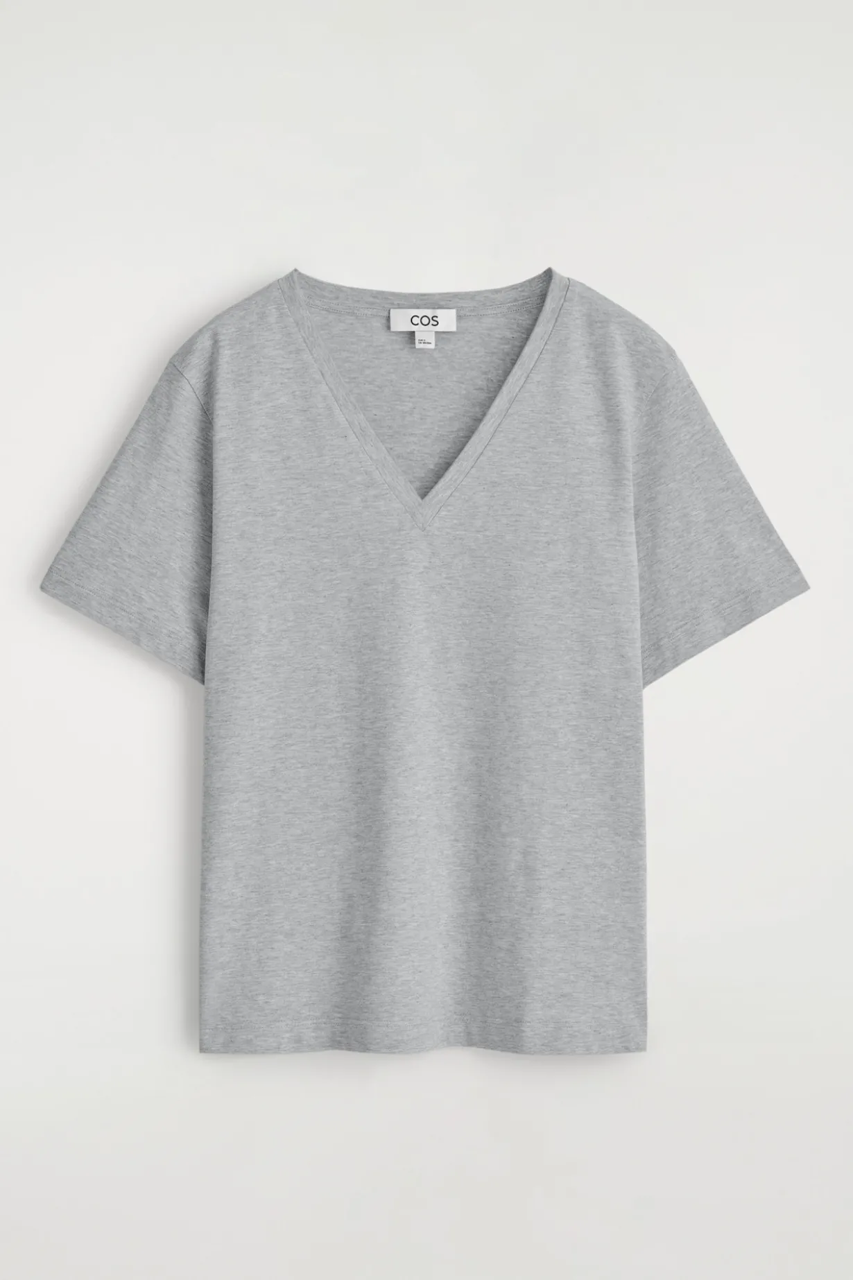 T-SHIRT AUS BAUMWOLLE MIT V-AUSSCHNITT