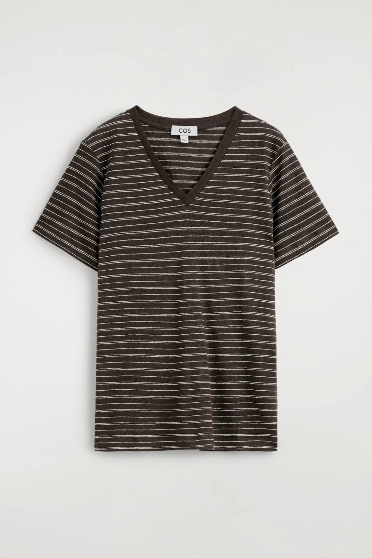 T-SHIRT AUS LEINEN MIT V-AUSSCHNITT