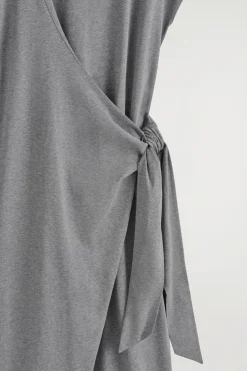 T-SHIRT-KLEID MIT WICKELFRONT