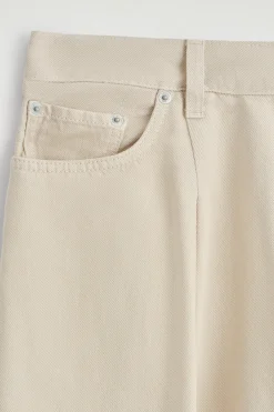 TWINE JEANS MIT BARREL-BEIN