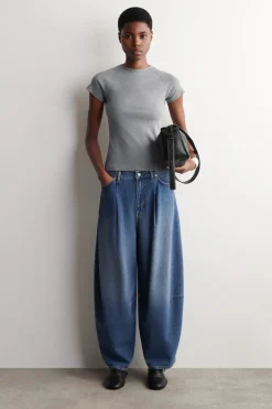 TWINE JEANS MIT BARREL-BEIN