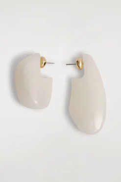 UNGLEICHE OHRRINGE