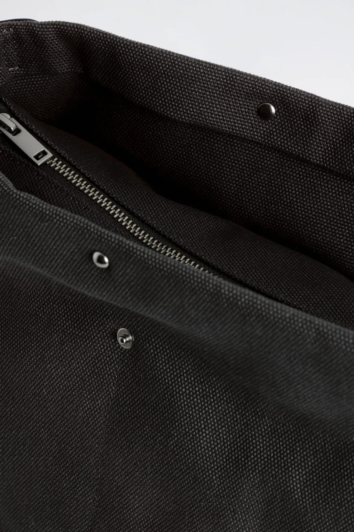 UTILITY MESSENGER BAG - CANVAS