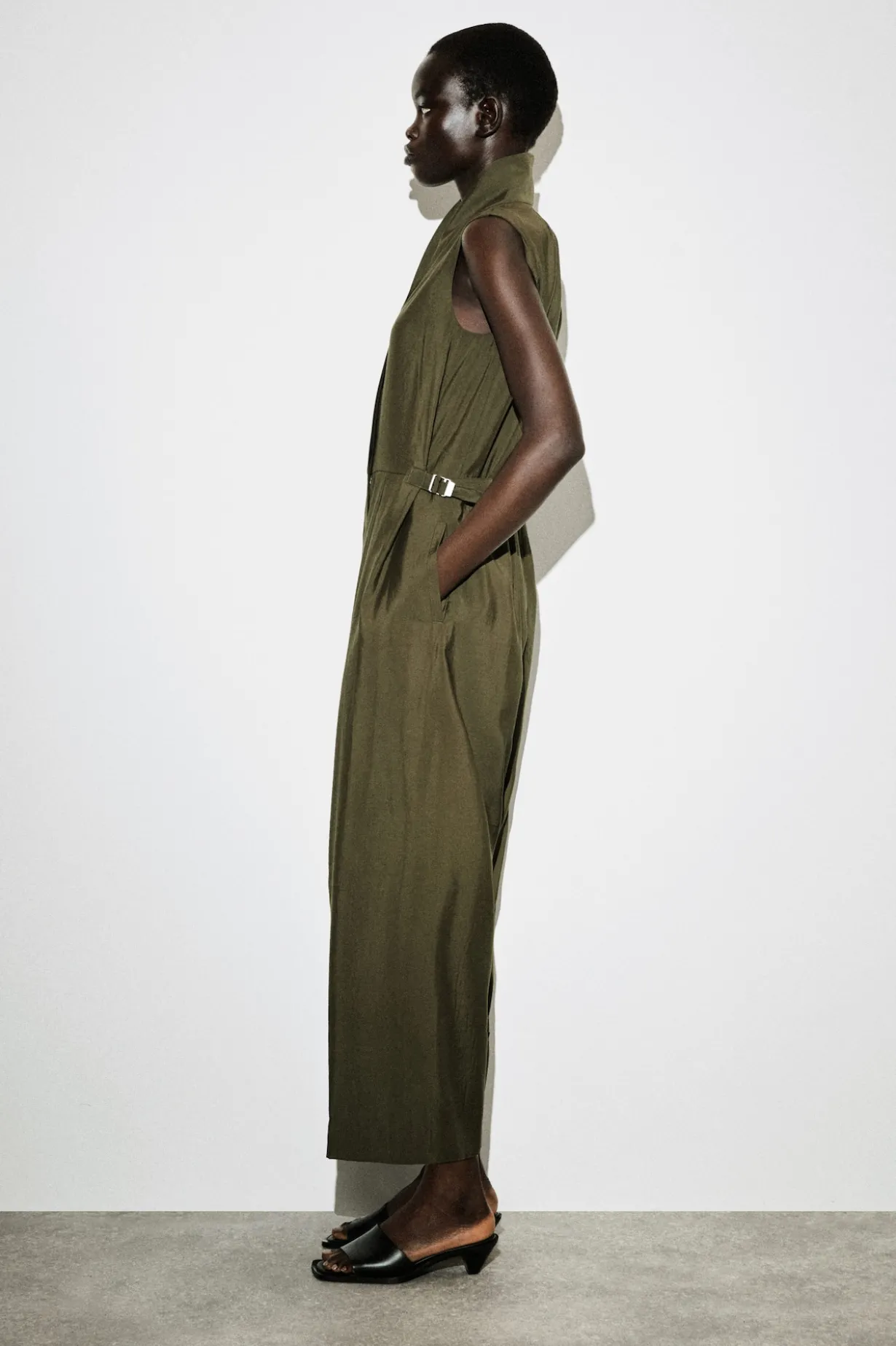 UTILITY-JUMPSUIT MIT SCHALKRAGEN