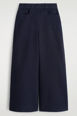 VERKÜRZTE HOSE AUS BAUMWOLLE MIT WEITEM BEIN