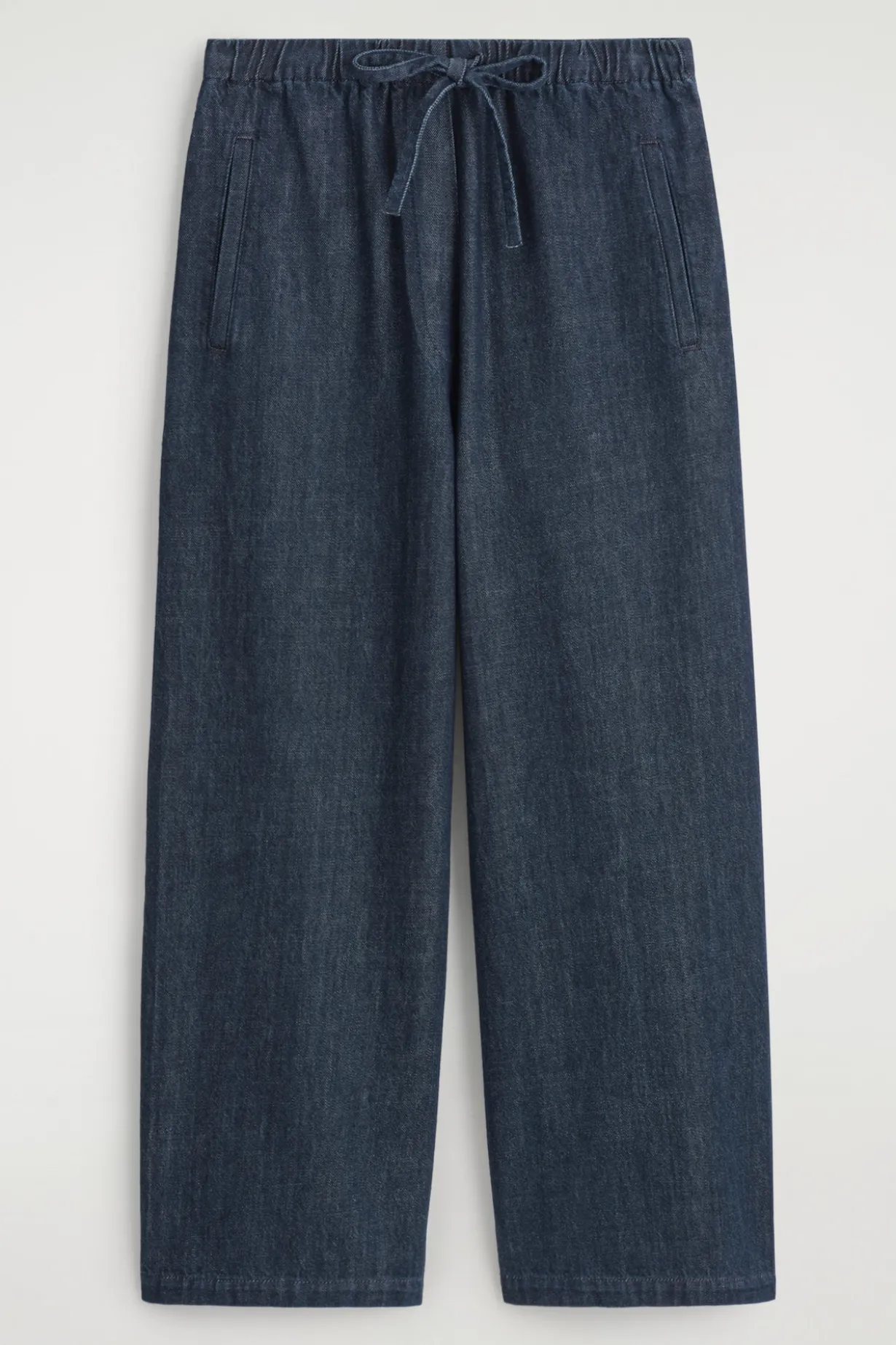 VERKÜRZTE HOSE AUS DENIM MIT WEITEM BEIN