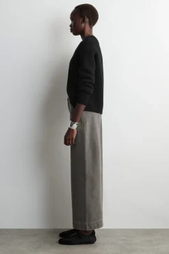 VERKÜRZTE HOSE AUS DENIM MIT WEITEM BEIN