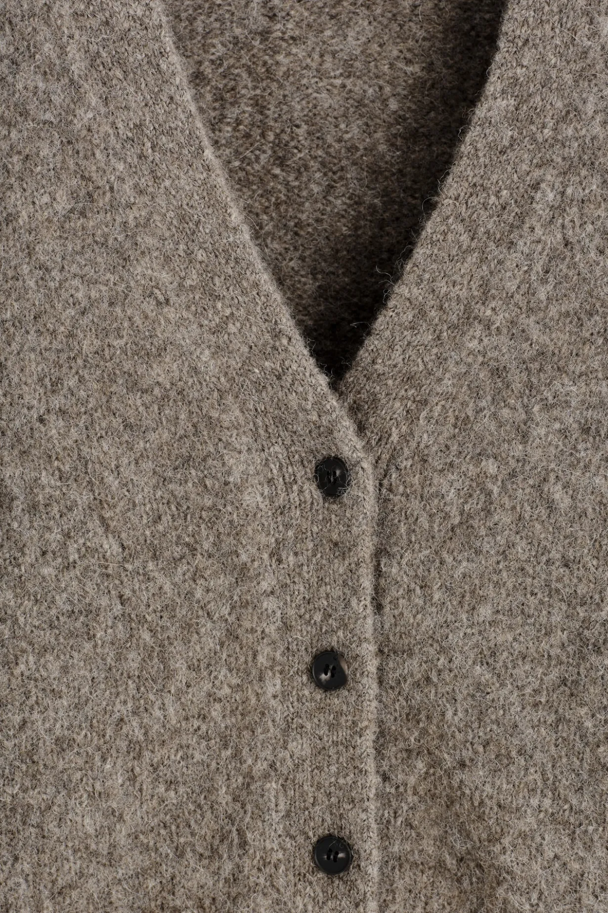 VERKÜRZTE STRICKJACKE AUS ALPAKA-MIX