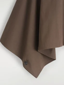 VERKÜRZTES CAPE IM TRENCHCOAT-STIL
