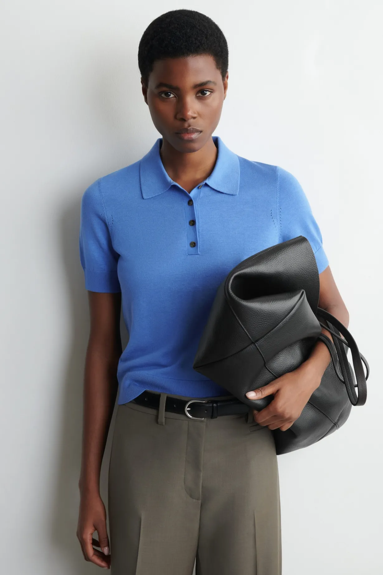 VERKÜRZTES POLOSHIRT AUS WOLL-MIX