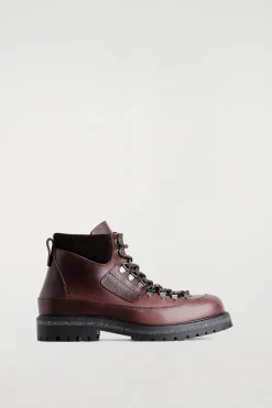 WANDERSTIEFEL AUS LEDER