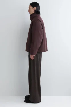 WATTIERTE DAUNENJACKE MIT TRICHTERKRAGEN
