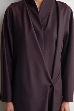 WICKELKLEID AUS WOLLE MIT SCHALKRAGEN