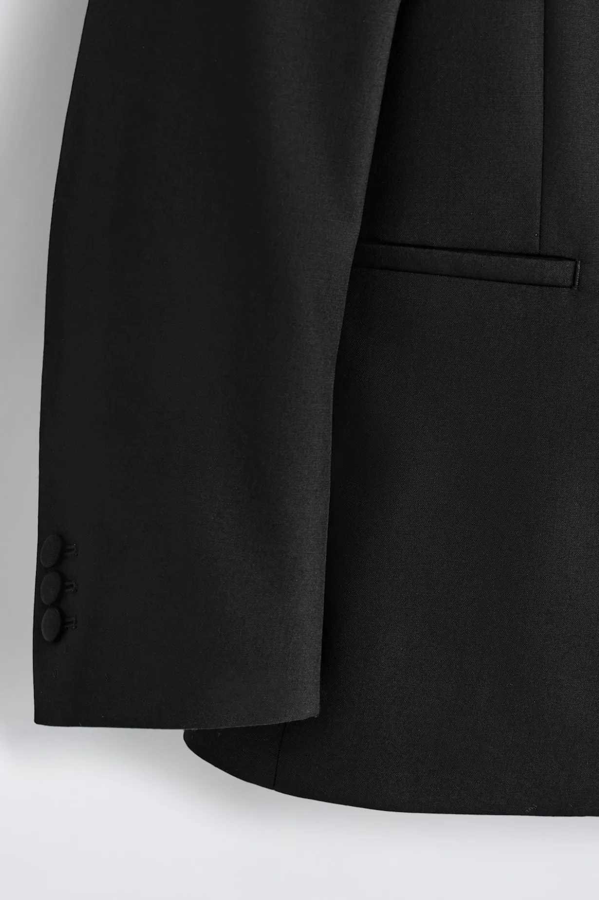 WOLLBLAZER MIT SATIN-REVERS