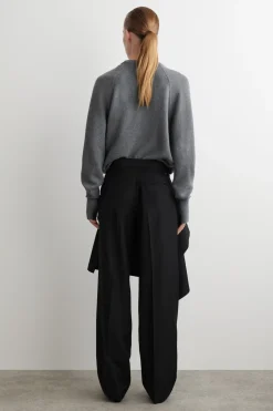 WOLLHOSE MIT ROCK