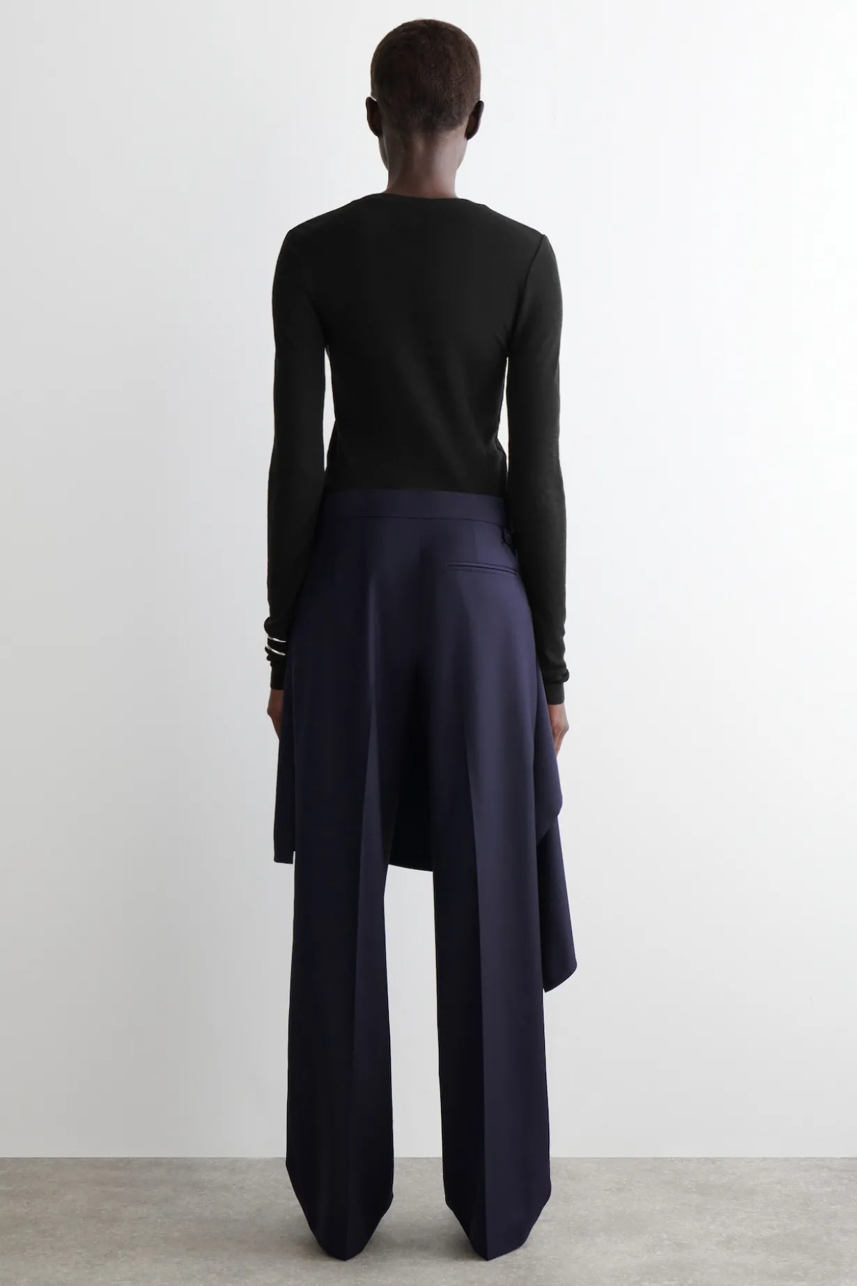 WOLLHOSE MIT ROCK