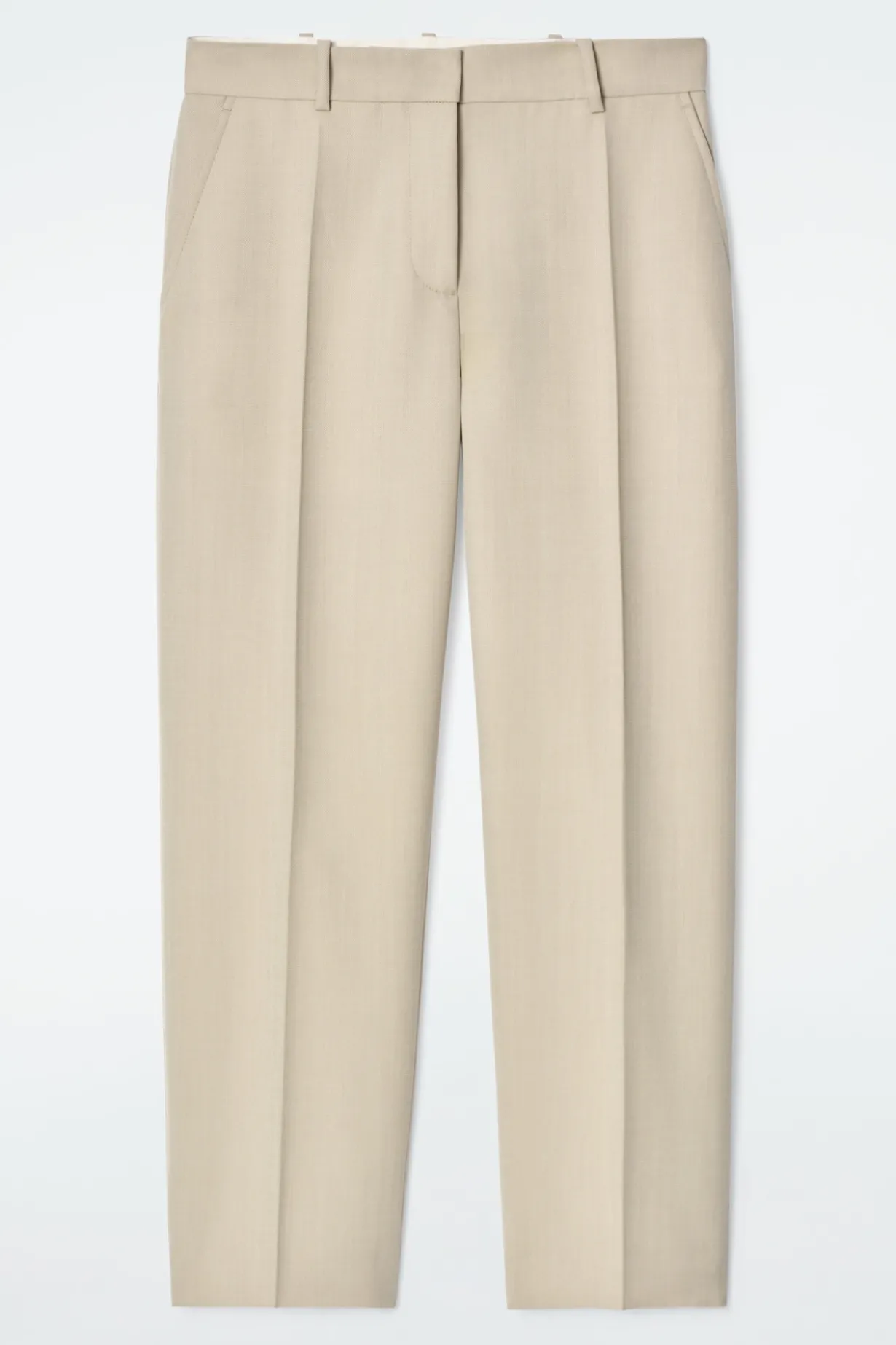 WOLLHOSE MIT SCHMALEM BEIN