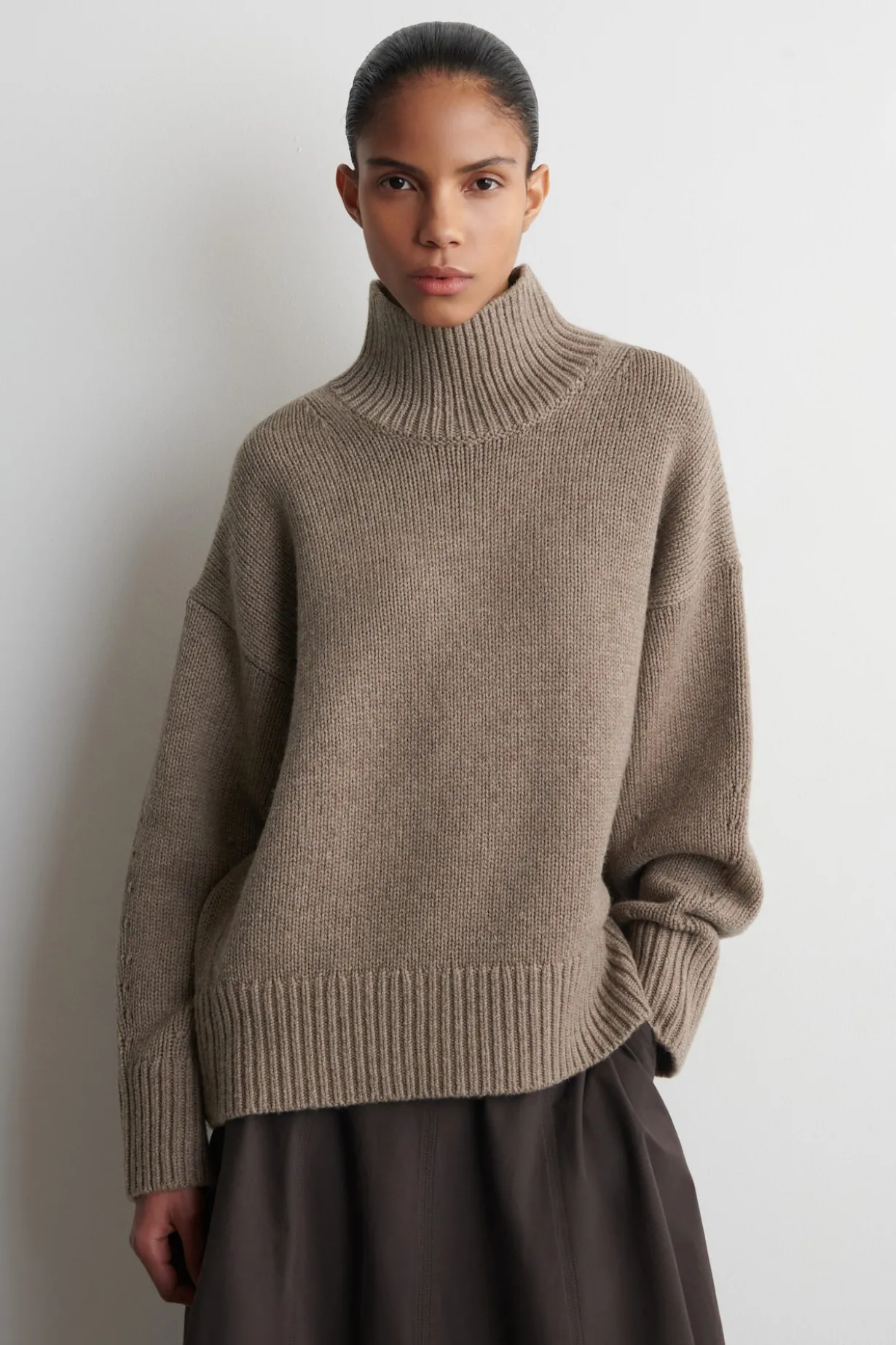 WOLLPULLOVER MIT ROLLKRAGEN