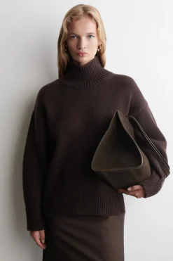 WOLLPULLOVER MIT ROLLKRAGEN