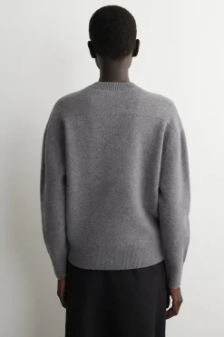 WOLLPULLOVER MIT V-AUSSCHNITT