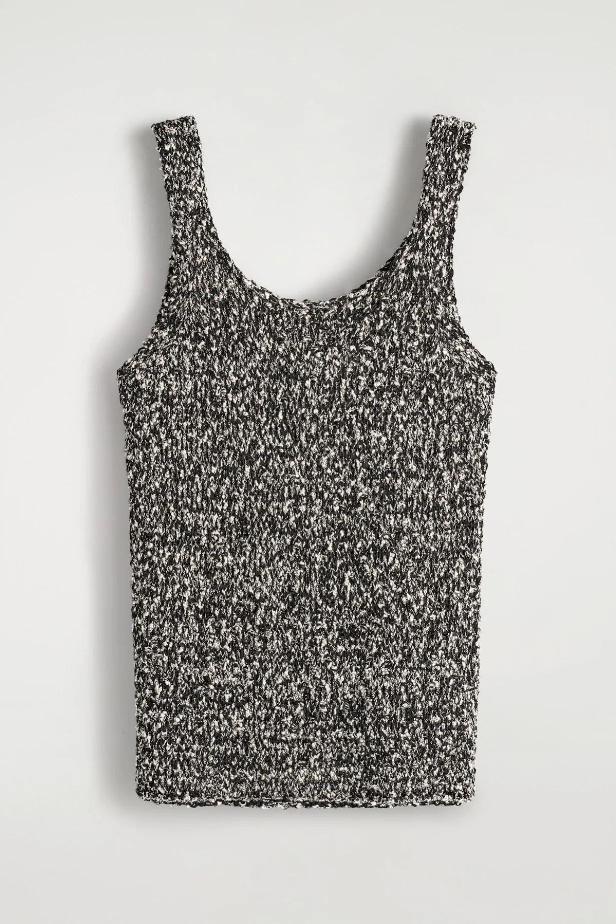 ZWEIFARBIGES MARKANTES STRICK-TANKTOP